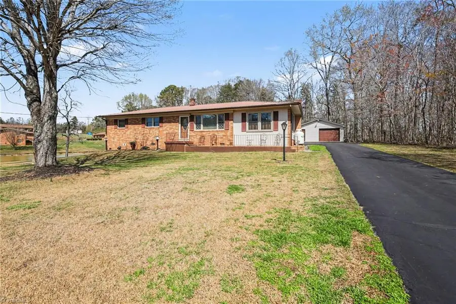 896 Rambling Road, Randleman, NC 27317 - #3