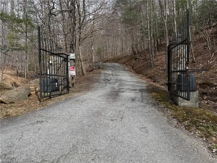 45 Happy Ridge Road, Piney Creek, NC 28631 - #3