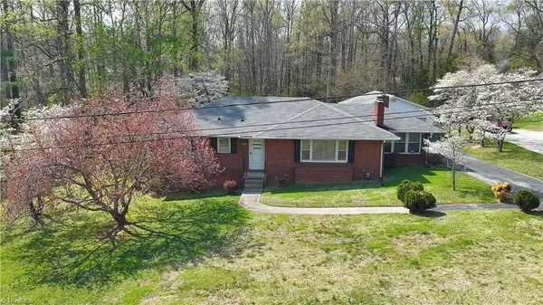 117 Hillcrest Road, Thomasville, NC 27360