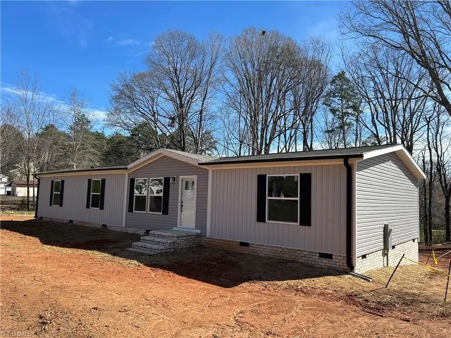 6008 Apple Wyrick Road, Gibsonville, NC 27249 - #3