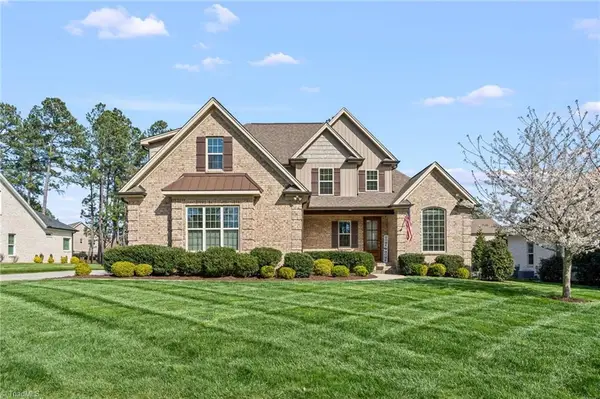 386 Wentworth Drive, Winston-Salem, NC 27107