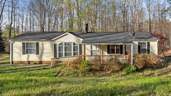 128 Cannan Way, Pinnacle, NC 27043