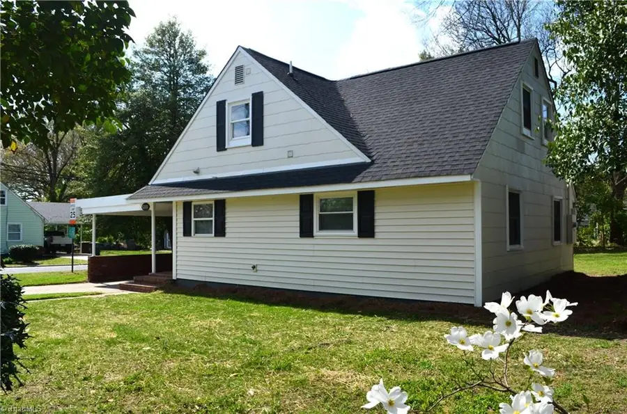 1301 Summit Avenue, Greensboro, NC 27405 - #2