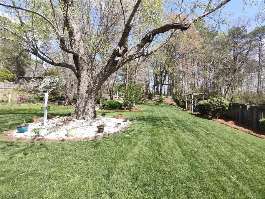 3811 Willowood Drive, Clemmons, NC 27012 - #2