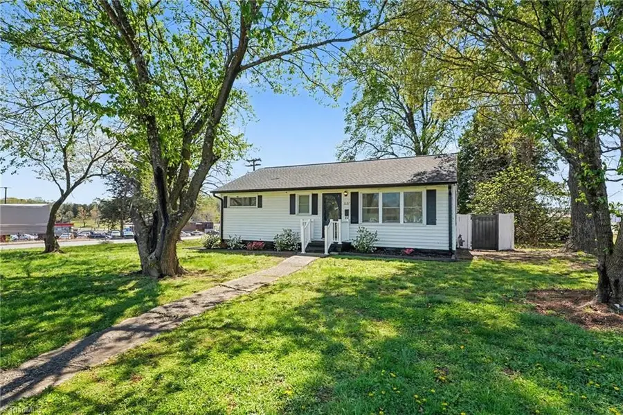 2137 Martin Street, Burlington, NC 27217 - #2