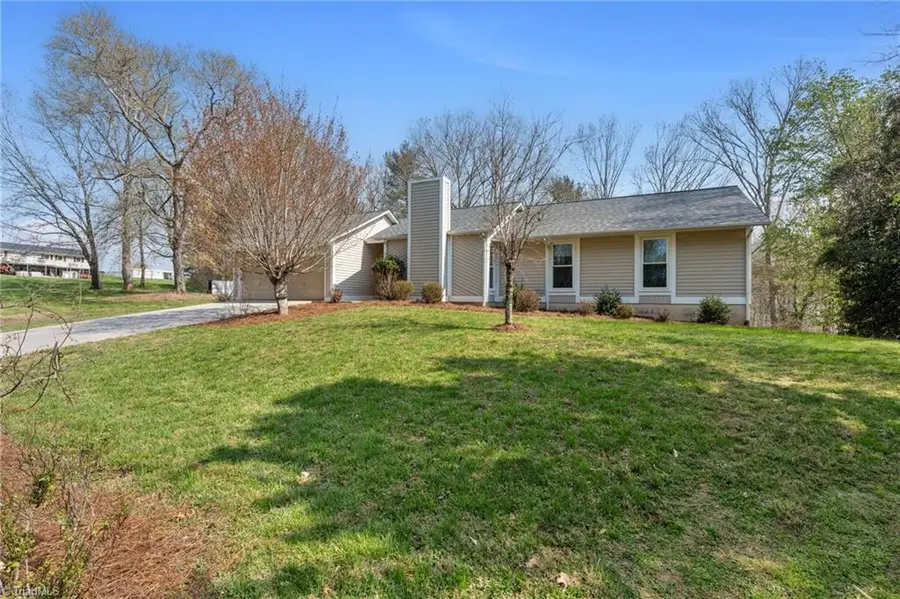 778 Beaumont Elm Street, North Wilkesboro, NC 28659 - #2