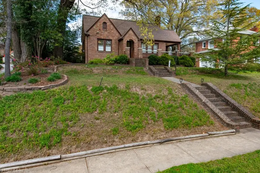 514 W Parkway Avenue, High Point, NC 27262 - #3