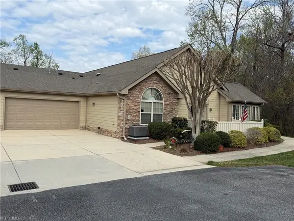 4328 Grassy Moss Drive, Greensboro, NC 27409-9702