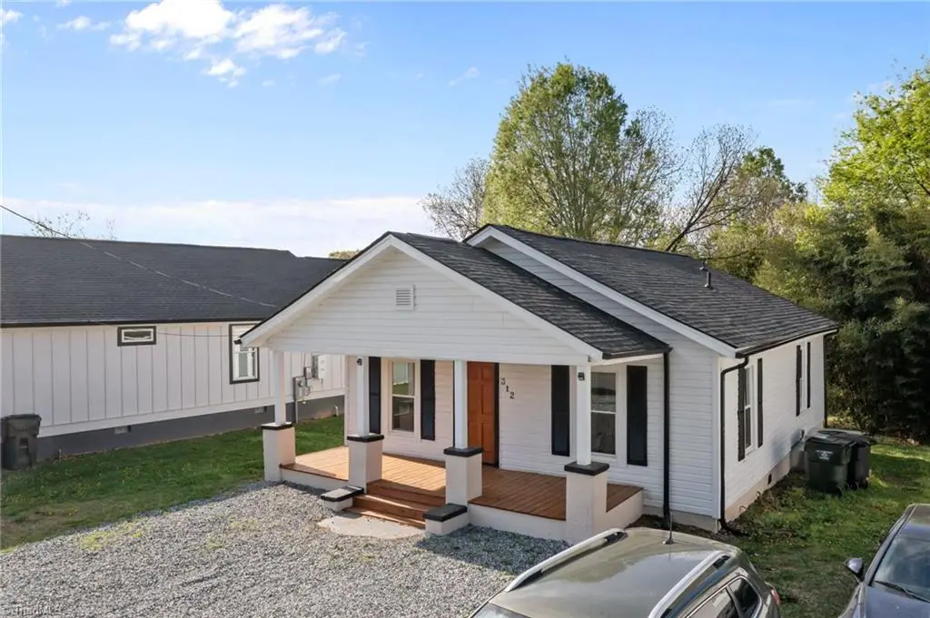 312 Cleveland Avenue, Burlington, NC 27215 - #1