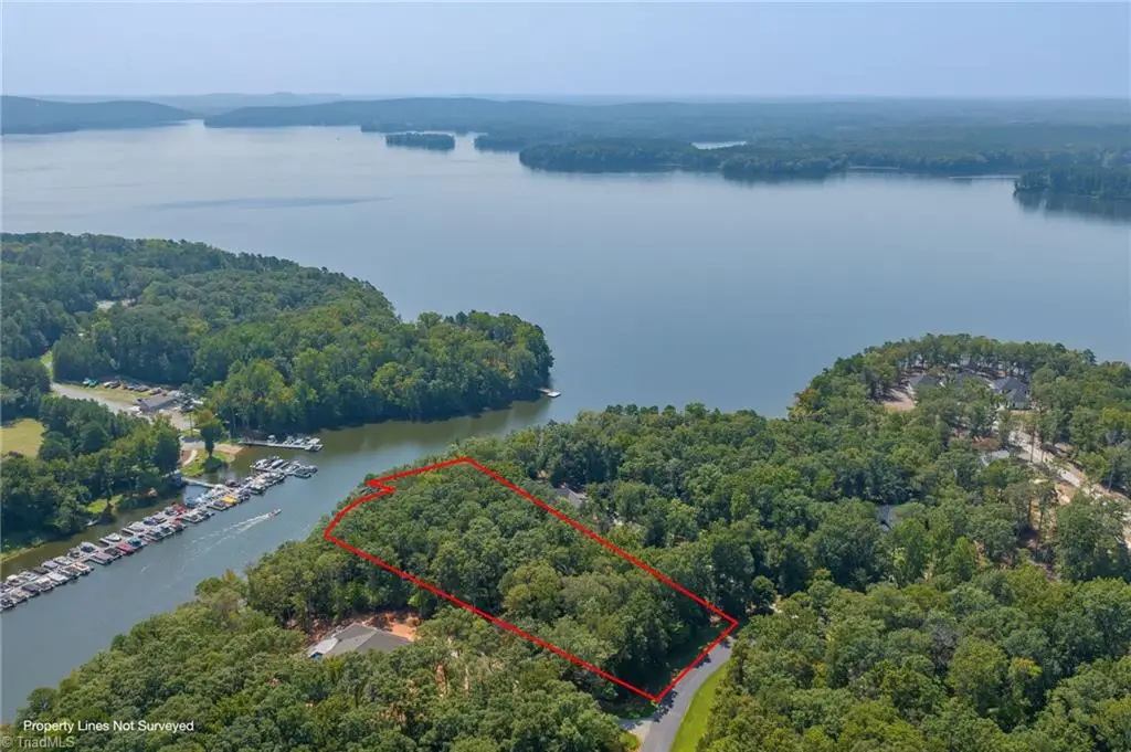 1047 Starboard Reach, Lexington, NC 27292 - #1