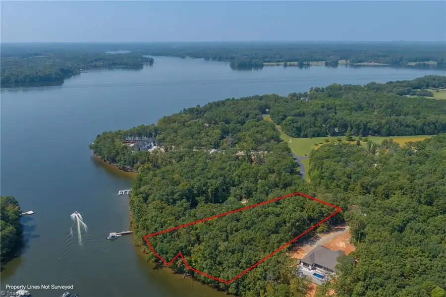 1047 Starboard Reach, Lexington, NC 27292 - #2