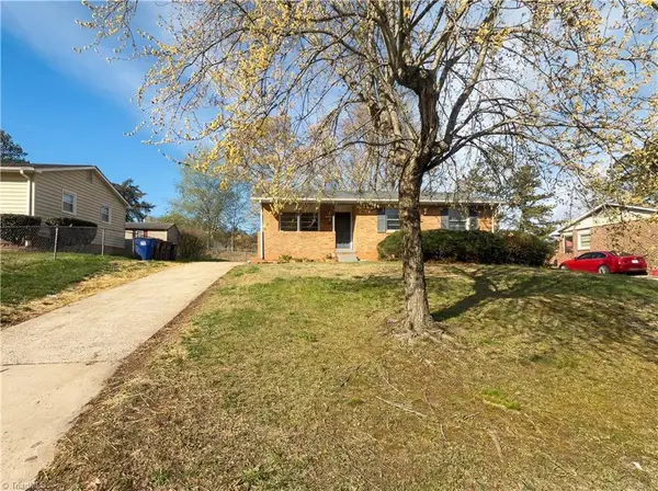 1447 E Sedgefield Drive, Winston-Salem, NC 27107