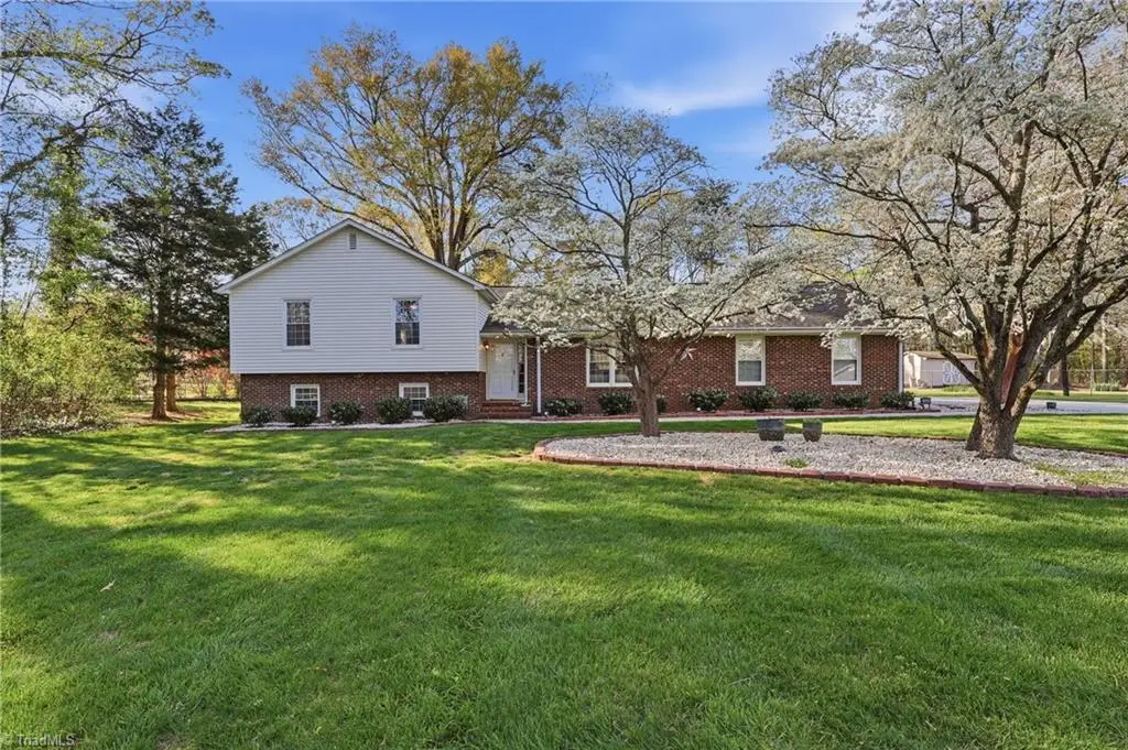 2005 Hunterwoods Drive, High Point, NC 27265 - #1