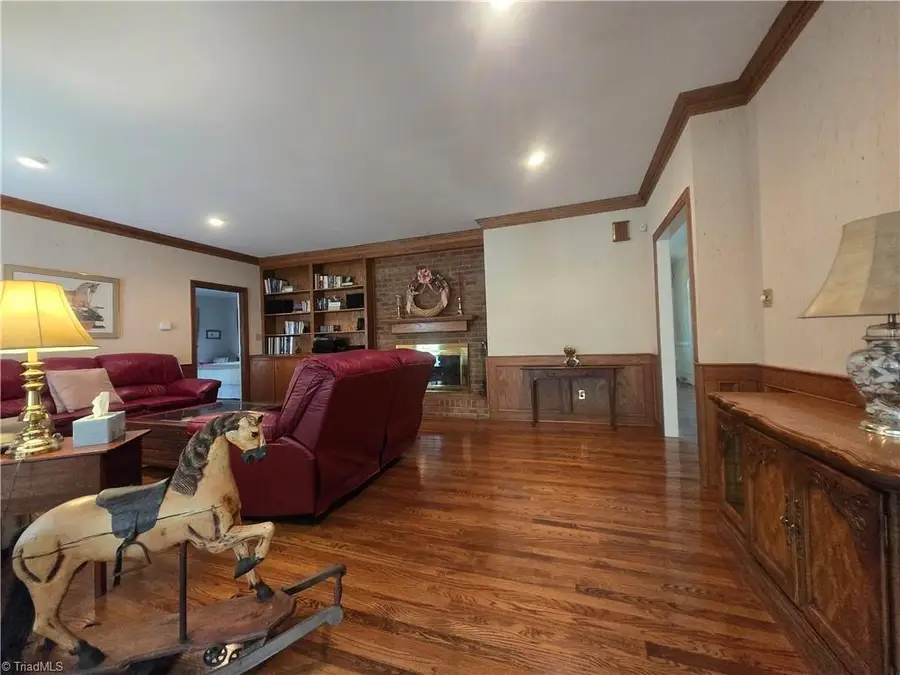 924 Ashley Glen Drive, Winston Salem, NC 27104 - #3