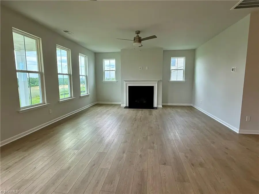 414 Yarrow Drive, Lexington, NC 27295 - #3