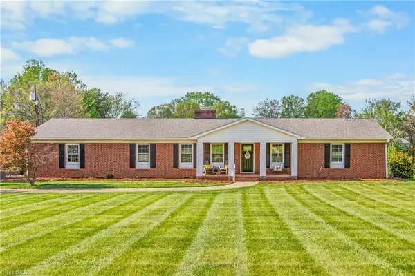 116 Asbury Drive, Kernersville, NC 27284