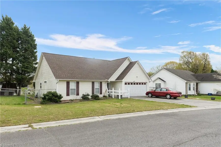 2080 Saponi Village Court, Winston Salem, NC 27127 - #2