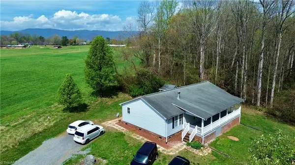 184 Silver Pine Trail, Thurmond, NC 28683