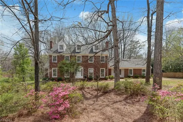 117 Willoughby Boulevard, Greensboro, NC 27408