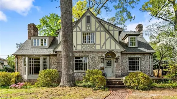 812 Dover Road, Greensboro, NC 27408