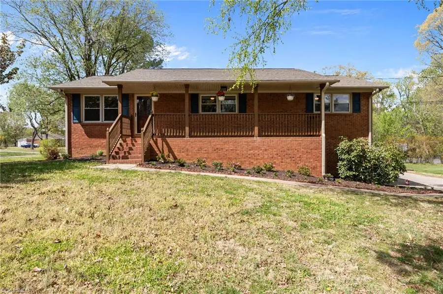 207 Chestnut Lane, Midway, NC 27107 - #2