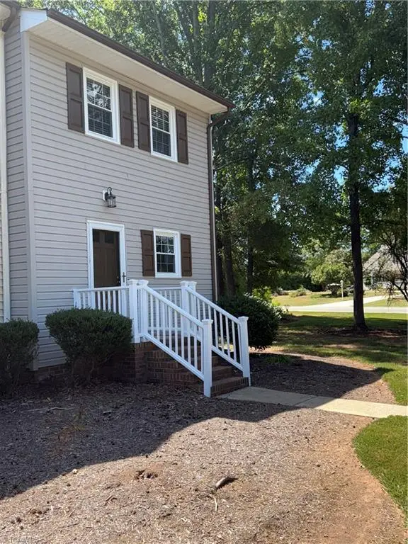 704 Meadowgreen Village Drive #1-A, Eden, NC 27288
