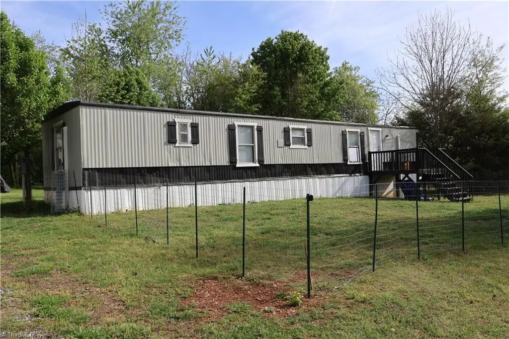 126 Cedarvale Drive, Harmony, NC 28634 - #1