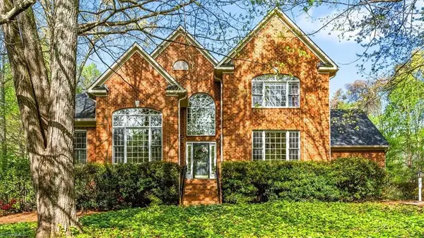 6605 Stonecroft Drive, Oak Ridge, NC 27310