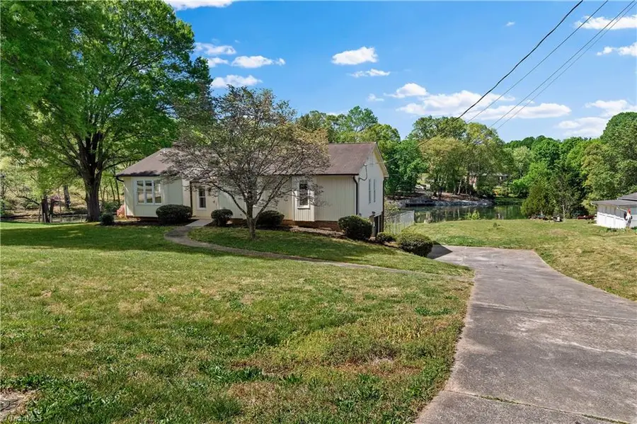 4062 Yarbrough Avenue, Winston Salem, NC 27106 - #3