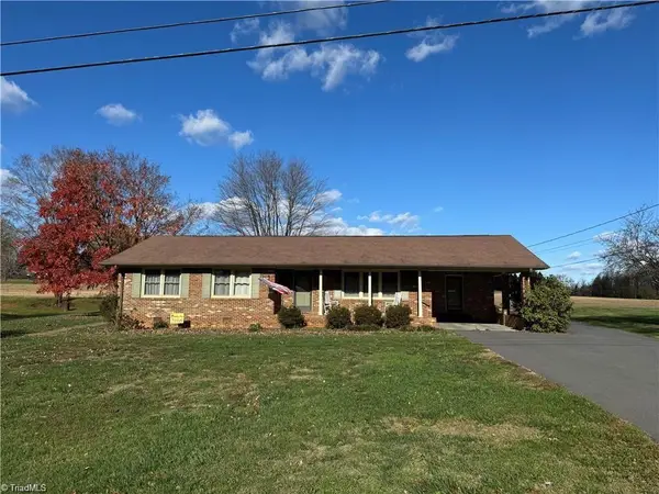 215 Freeman Street, Dobson, NC 27017