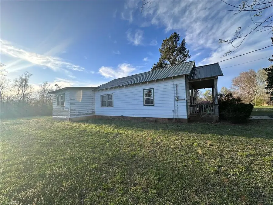 5618 Farmstead Road, Seagrove, NC 27341 - #3