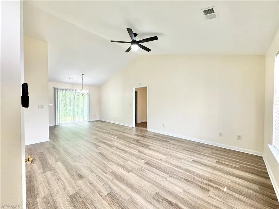 21 Franklinwood Drive, Greensboro, NC 27401 - #3