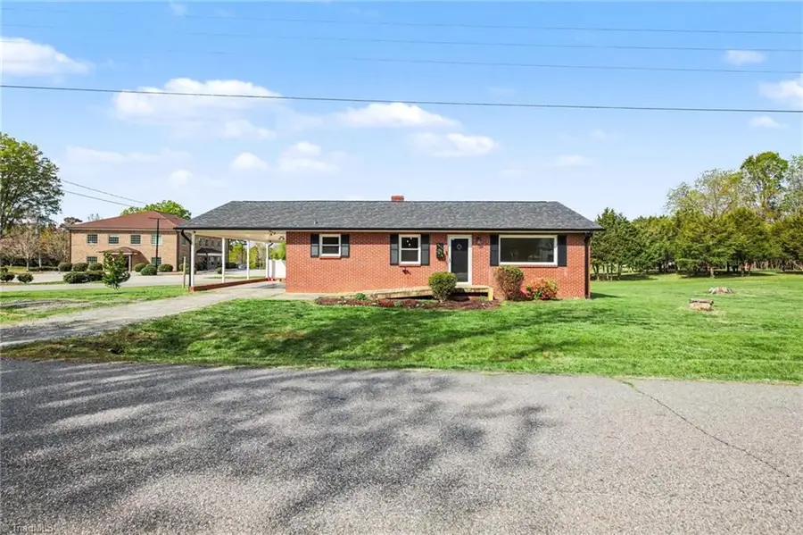 3875 Littlebrook Drive, Clemmons, NC 27012 - #3