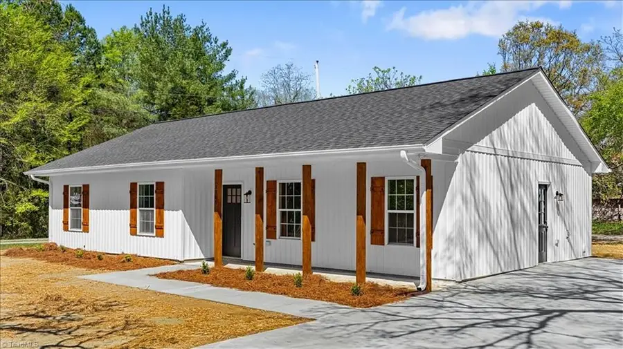 1746 Burton Road, Thomasville, NC 27360 - #3