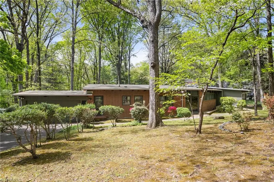 434 S Westview Drive, Winston Salem, NC 27104 - #2