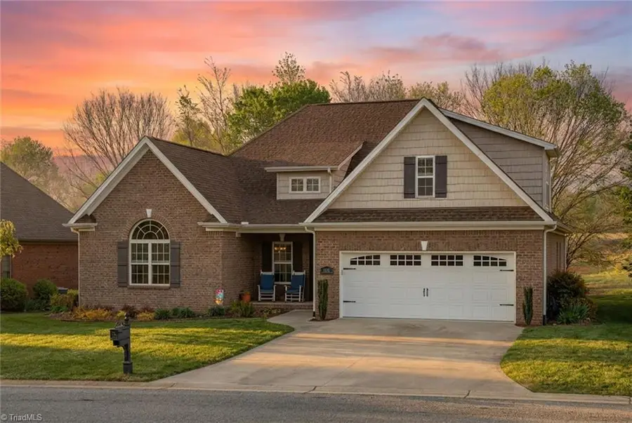 106 Breckenridge Drive, Thomasville, NC 27360 - #2