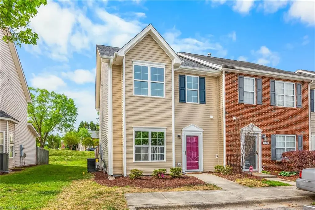 1633 Olivers Crossing Circle, Winston Salem, NC 27127 - #1