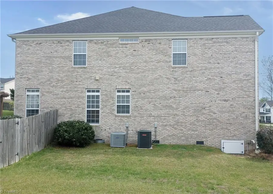 108 N Honey Locust Drive, Thomasville, NC 27360 - #3