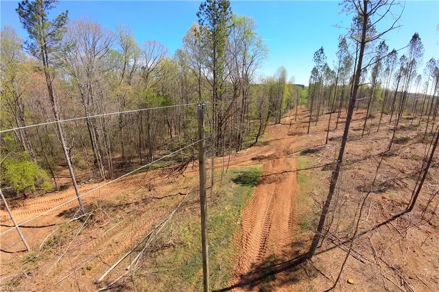 4 Alexander Farm Road, Harmony, NC 28634 - #3