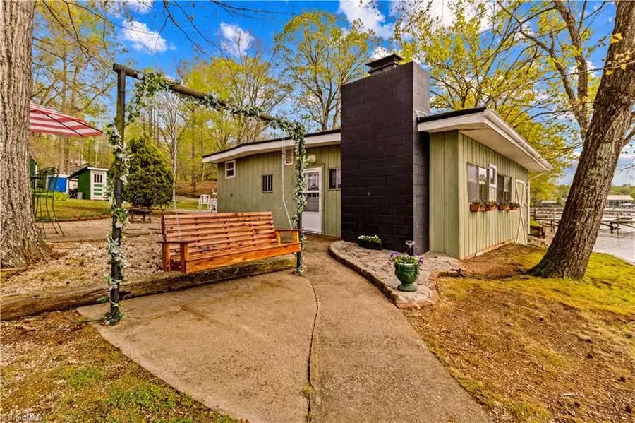 570 Lake Drive 9, Lexington, NC 27292 - #3