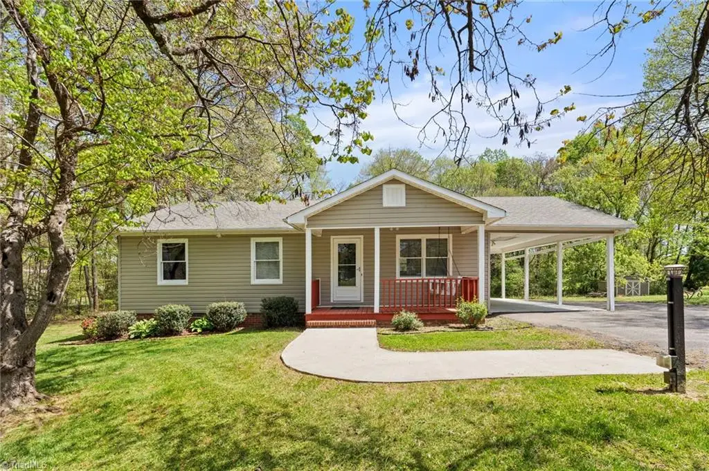 3712 Old 52 Road, Pinnacle, NC 27043 - #1