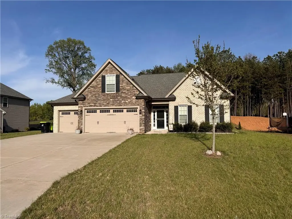 204 Shadow Trail, Clemmons, NC 27012 - #1