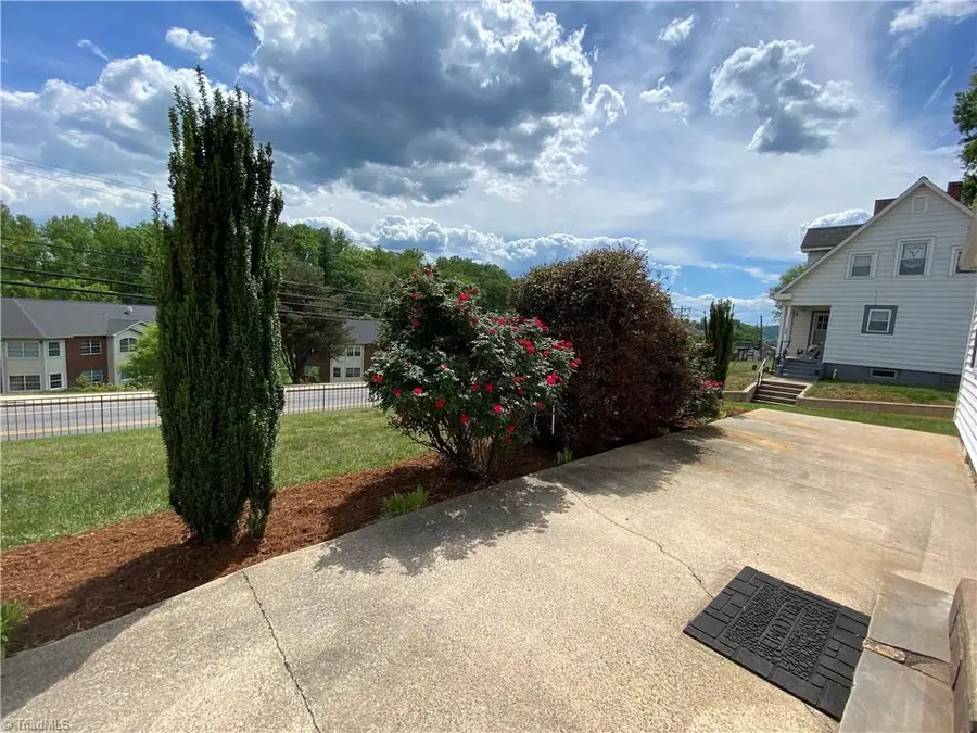 500 W Main Street, Wilkesboro, NC 28697 - #3