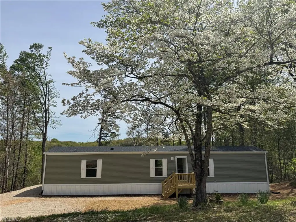 5787 Davis Road, Walkertown, NC 27051 - #1