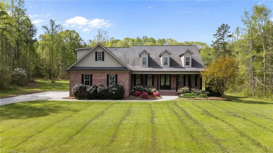 432 Vine Drive, Lexington, NC 27292 - #2
