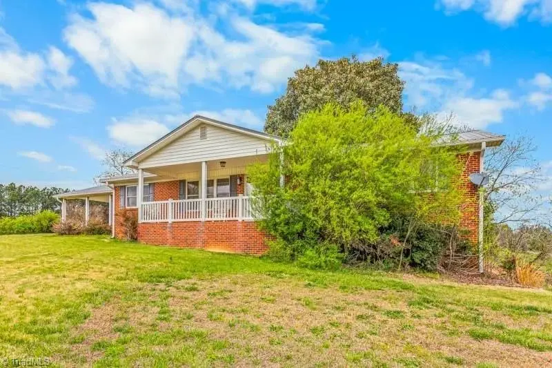 6585 Scarlet Oak Drive, Denton, NC 27239 - #3