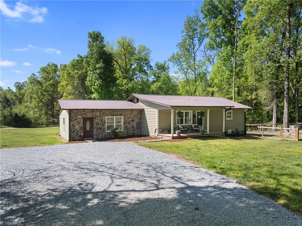 980 W Slate Mine Road, Denton, NC 27239 - #1