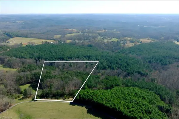 1019-3 George Road, Westfield, NC 27053