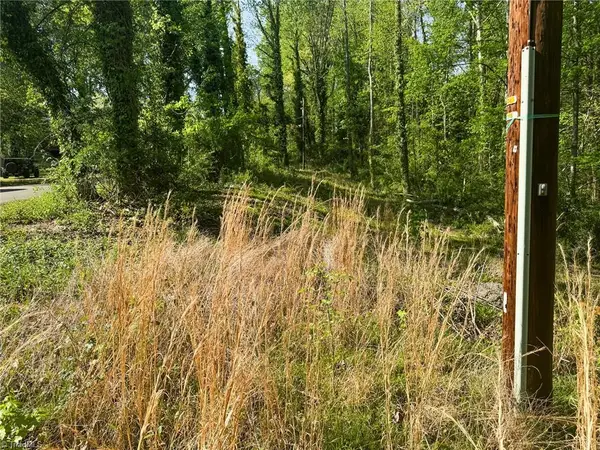 2127 Westminister Lane, Winston-Salem, NC 27106