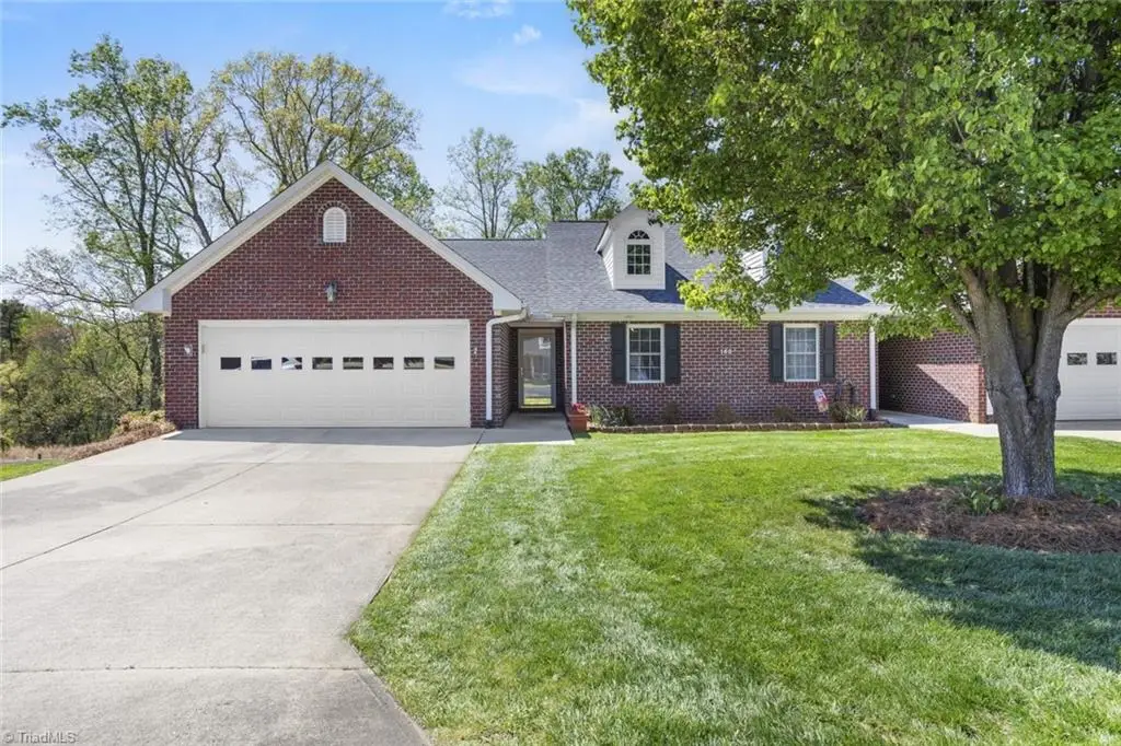 160 Royal View Drive #2, Pinnacle, NC 27043 - #1